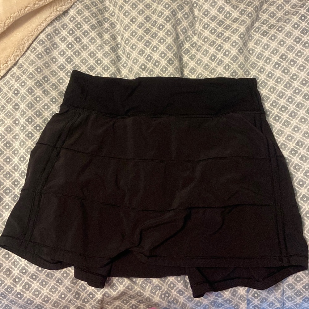 Black Lululemon skirt! Size 4